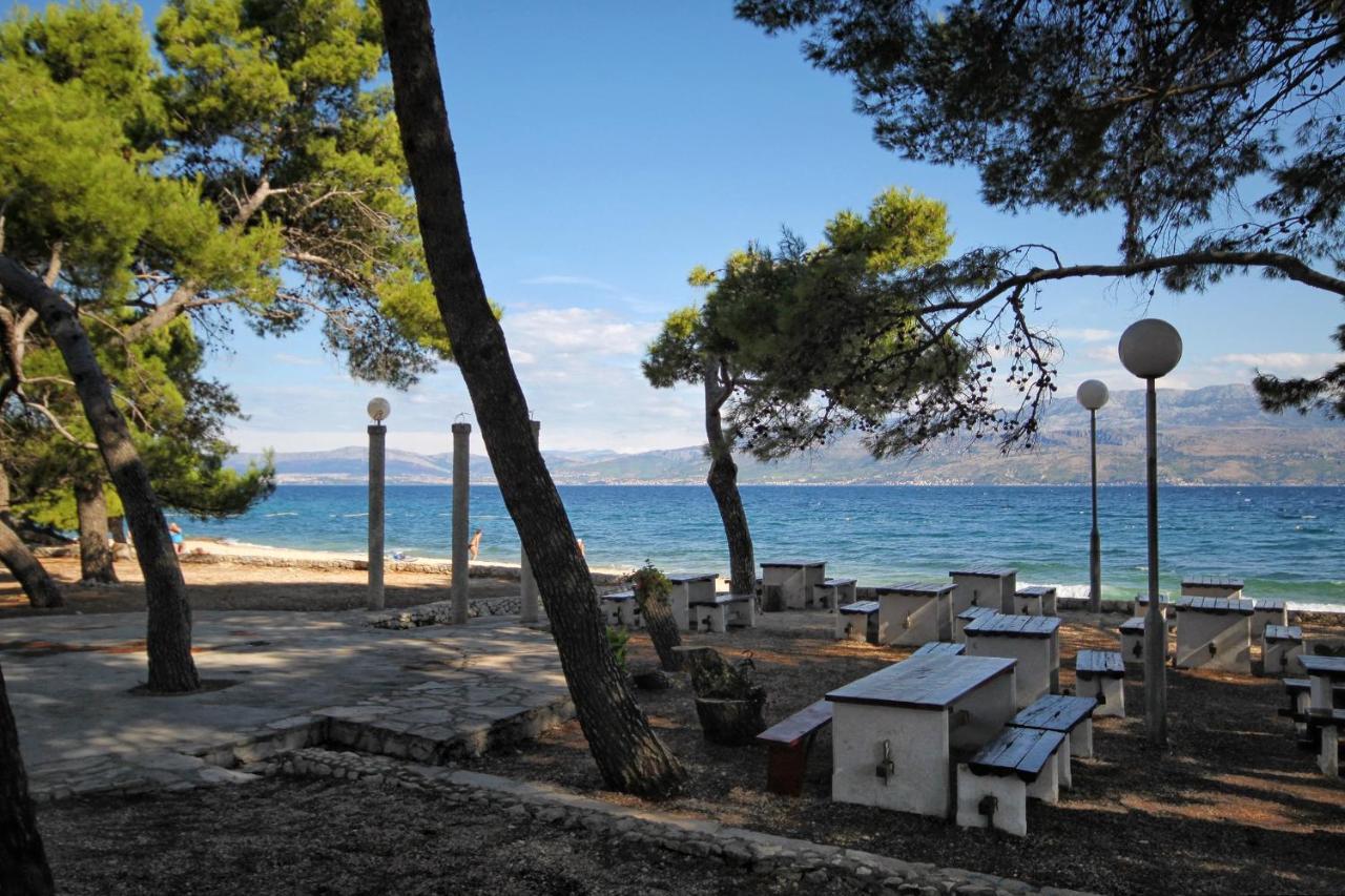 Apartments With A Parking Space Supetar, Brac - 6037 Dış mekan fotoğraf